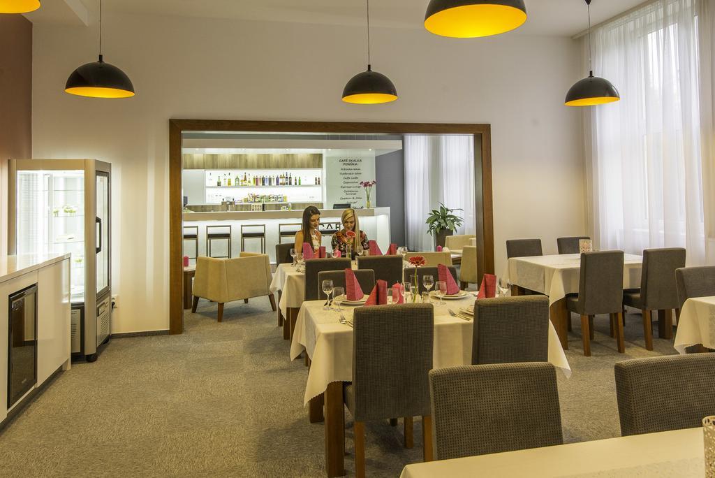 Hotel Skalka Rajecké Teplice Zewnętrze zdjęcie