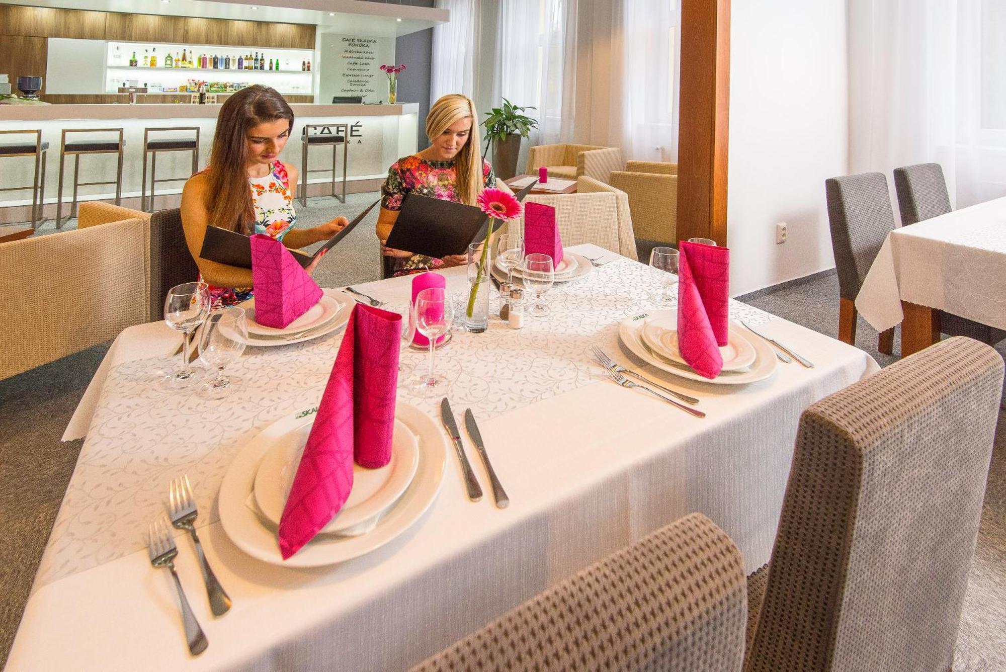 Hotel Skalka Rajecké Teplice Zewnętrze zdjęcie