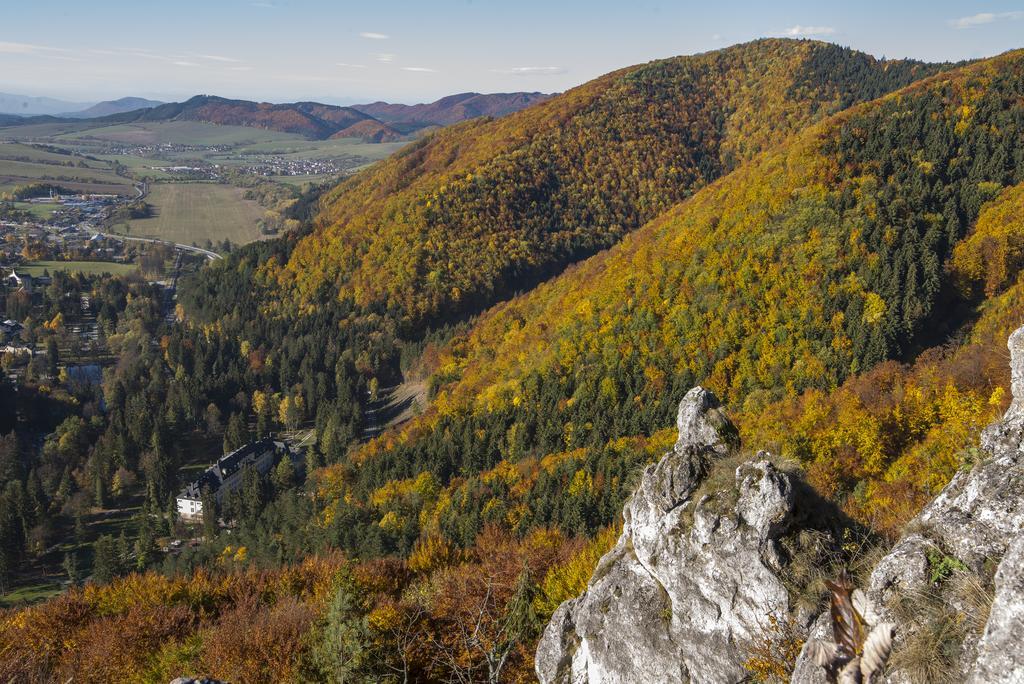Hotel Skalka Rajecké Teplice Zewnętrze zdjęcie